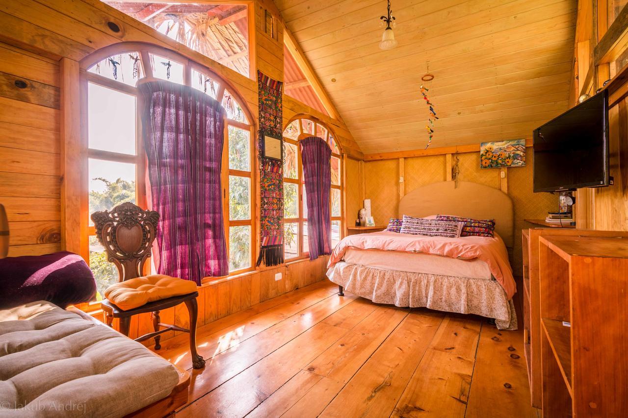 Lake Front Cabin At Los Elementos Santa Cruz La Laguna Luaran gambar